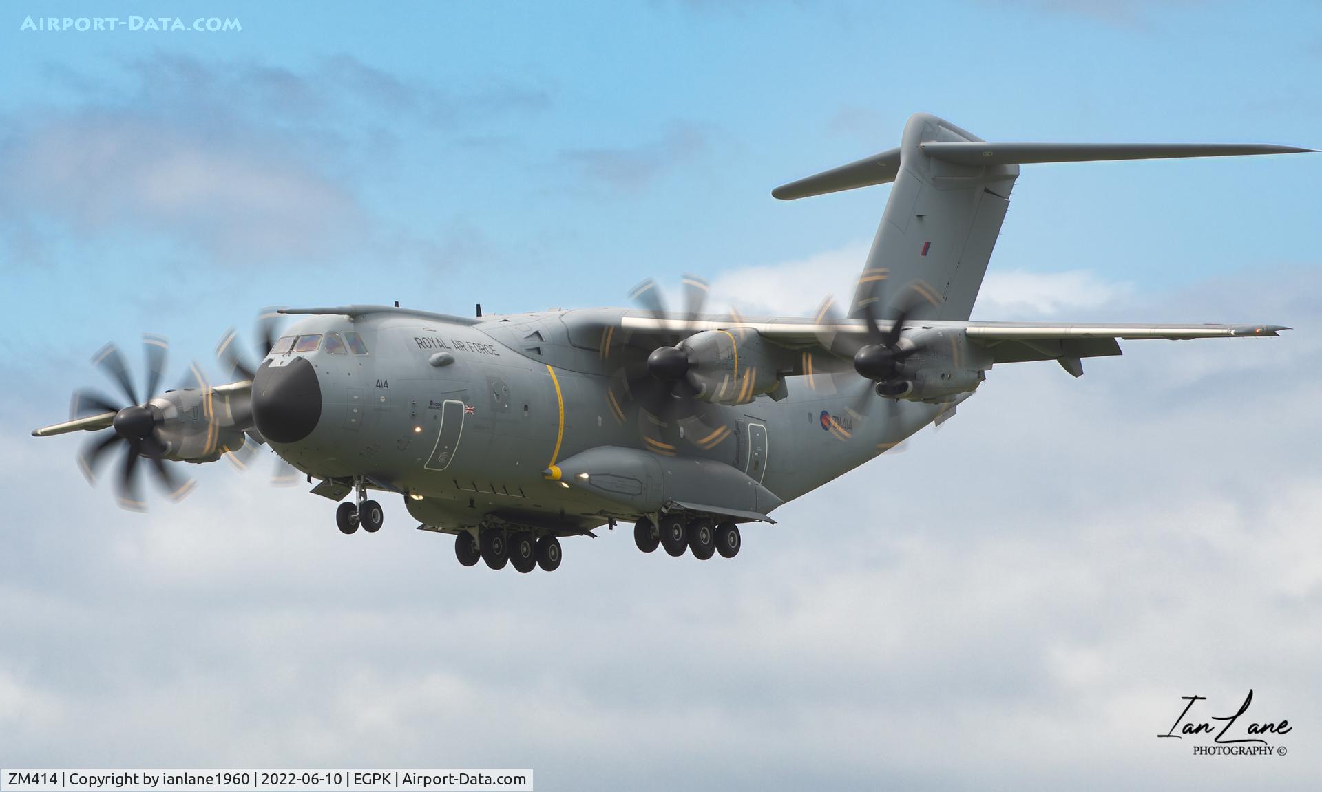 ZM414, 2017 Airbus A400M-180 Atlas C.1 C/N 047, Practice approach at Prestwick
