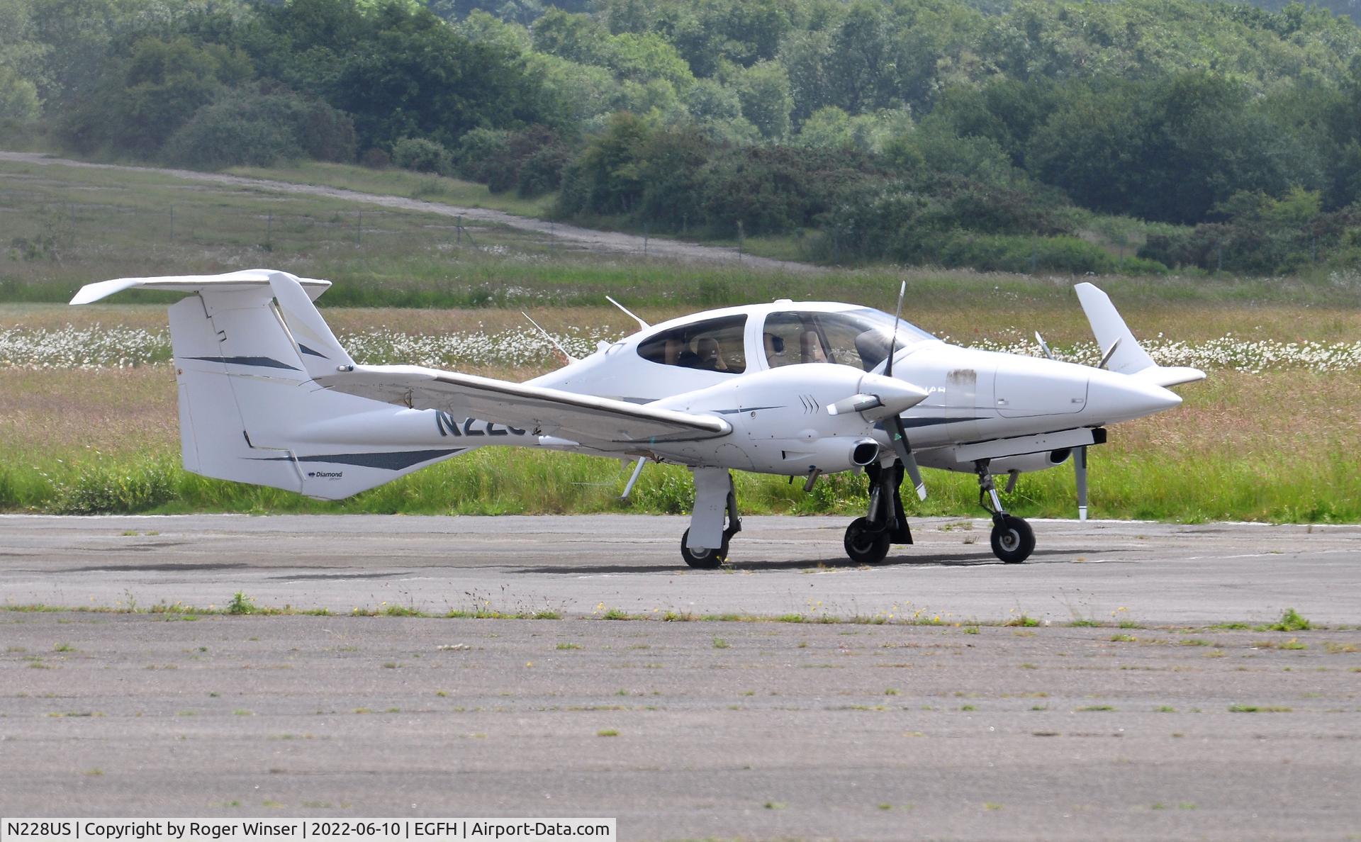 N228US, 2008 Diamond DA-42 Twin Star C/N 42.347, Visiting Twin Star.