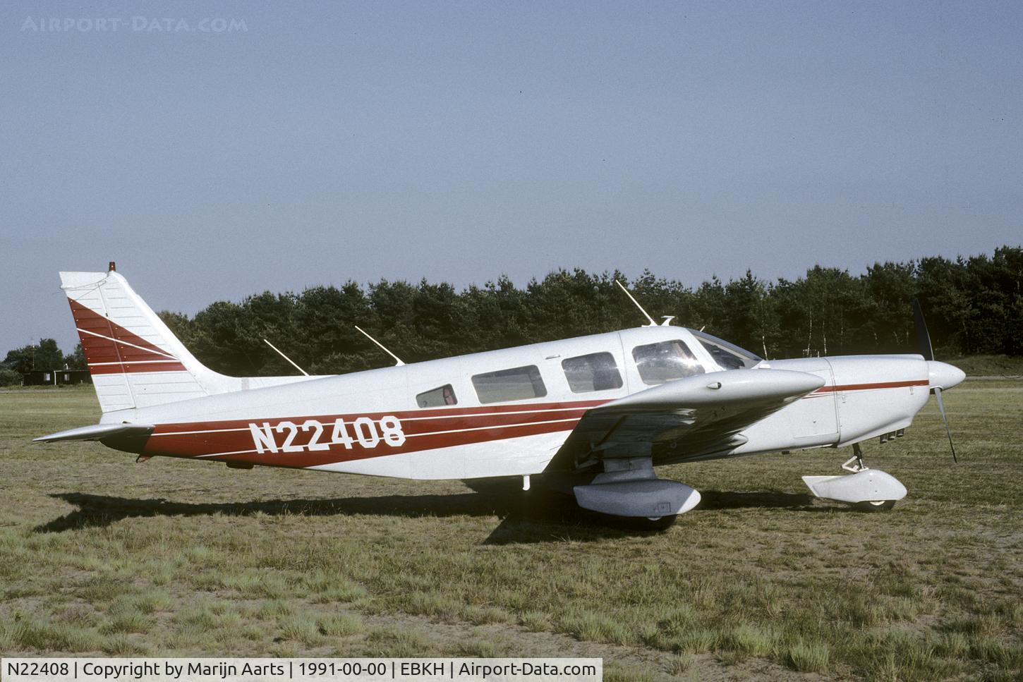 N22408, Piper PA-32-300 Cherokee Six C/N 32-7840193, seen at the Balen keiheuvel fly-in 1991