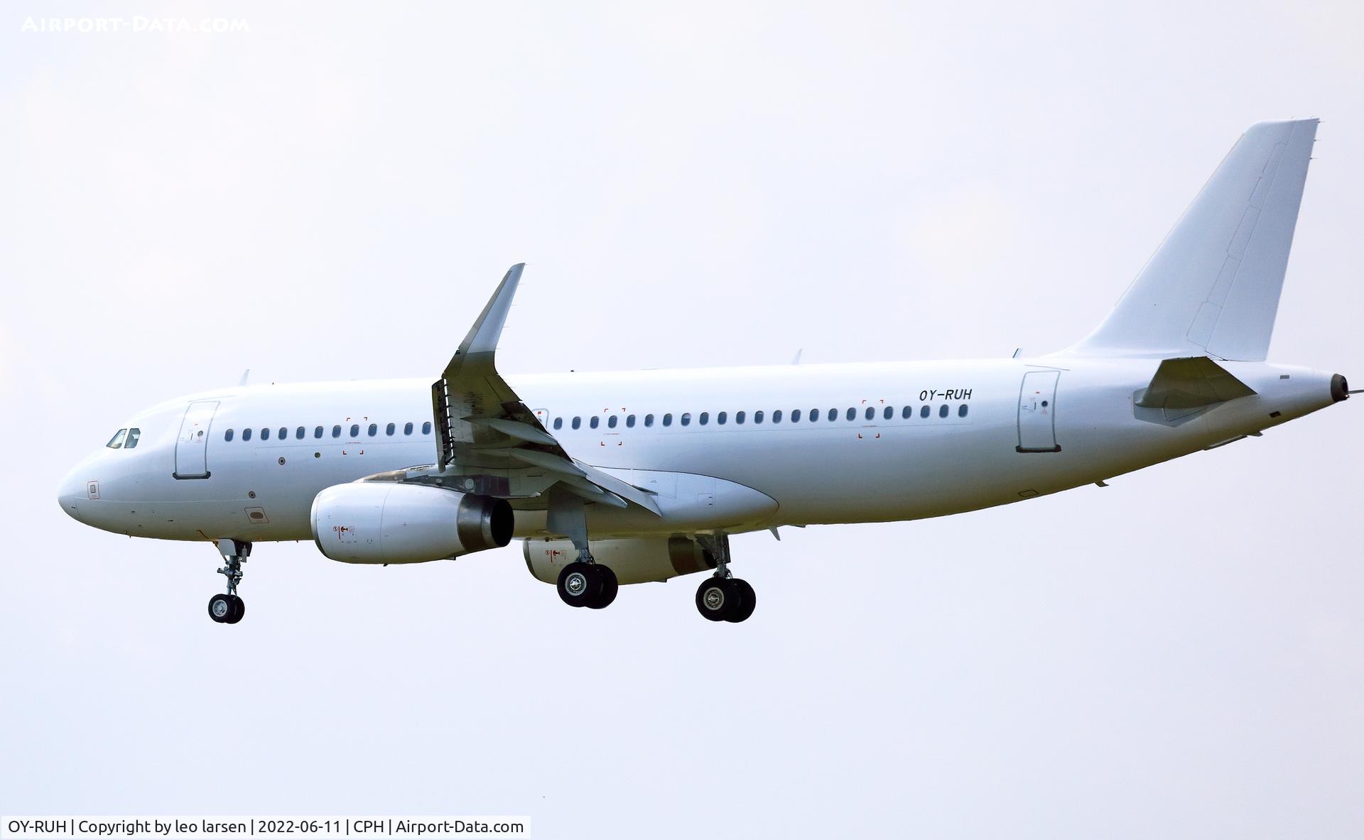 OY-RUH, 2015 Airbus A320-232 C/N 6749, Copenhagen 11.6.2022
