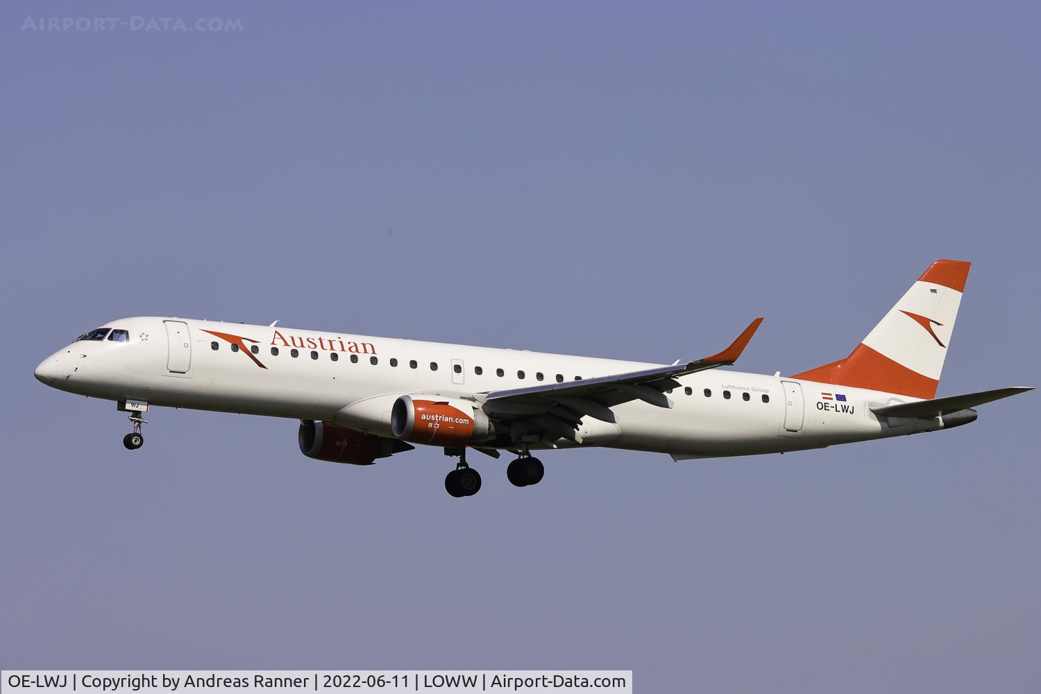 OE-LWJ, 2012 Embraer 195LR (ERJ-190-200LR) C/N 19000507, Austrian Airlines ERJ-195
