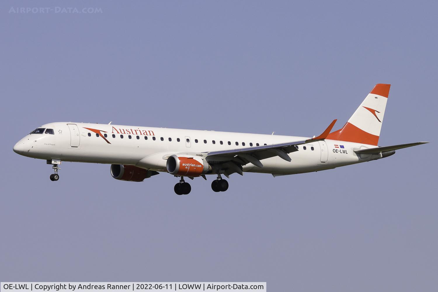OE-LWL, 2012 Embraer 195LR (ERJ-190-200LR) C/N 19000532, Austrian Airlines ERJ-195