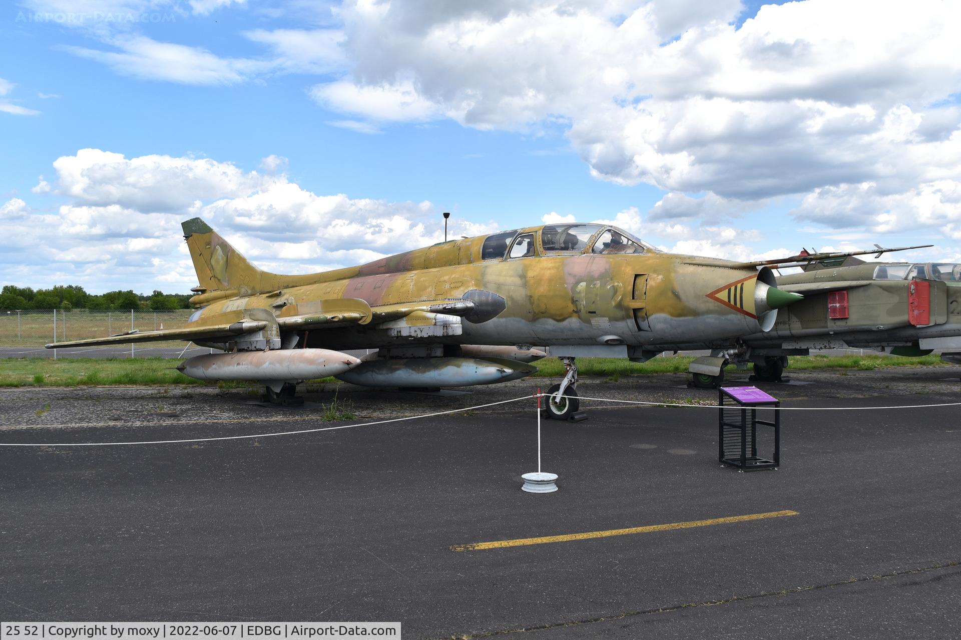 25 52, Sukhoi Su-22UM-3K C/N 17532367001, Sukhoi Su-22UM-3K Fitter G at the Bundeswehr Museum of Military History – Berlin-Gatow Airfield.