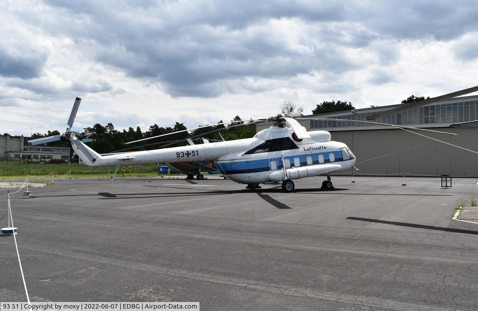 93 51, Mil Mi-8S Hip C/N 105104, Mil Mi-8S Hip at the Bundeswehr Museum of Military History – Berlin-Gatow Airfield. Ex 914