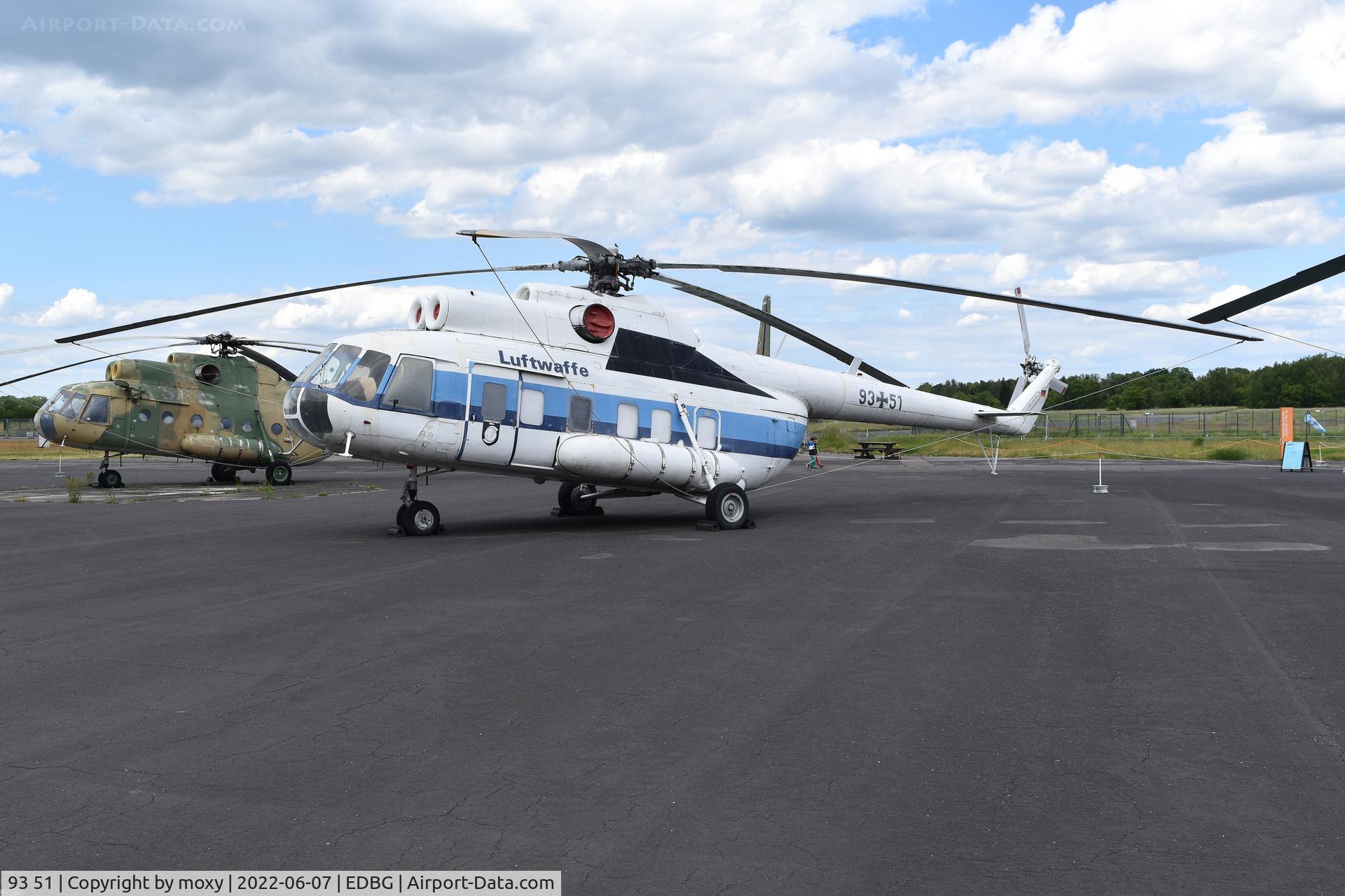 93 51, Mil Mi-8S Hip C/N 105104, Mil Mi-8S Hip at the Bundeswehr Museum of Military History – Berlin-Gatow Airfield. Ex 914