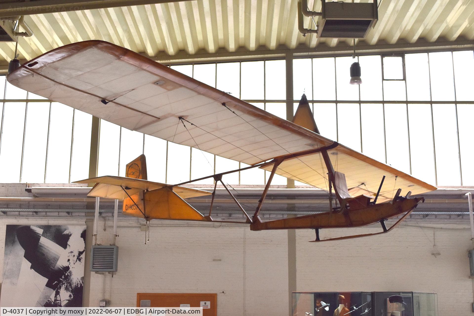 D-4037, Grunau SG-38 C/N 3, Grunau SG-38 at the  Bundeswehr Museum of Military History – Berlin-Gatow Airfield.