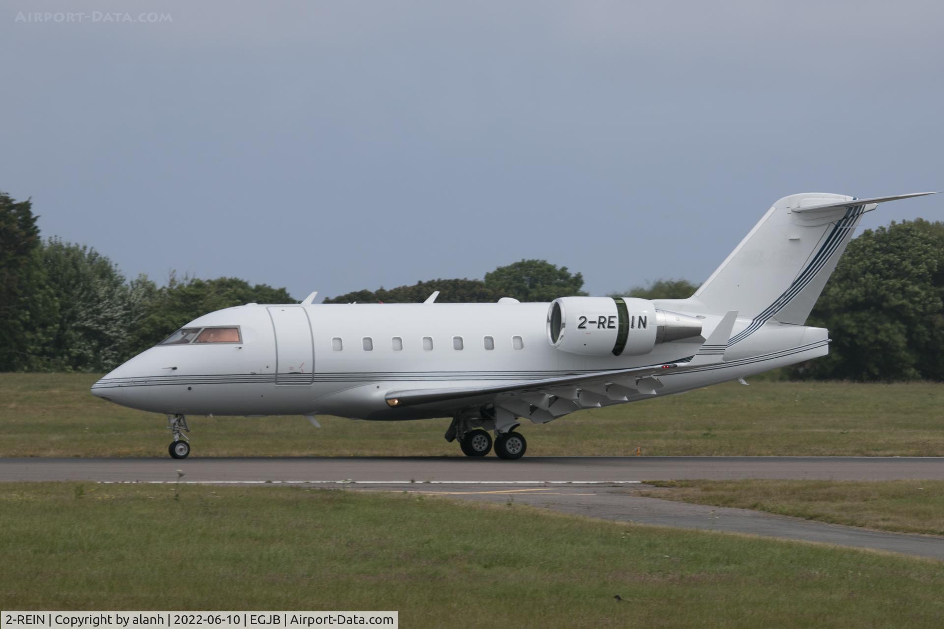 2-REIN, 1998 Bombardier Challenger 604 (CL-600-2B16) C/N 5373, Arrival on 27 in Guernsey