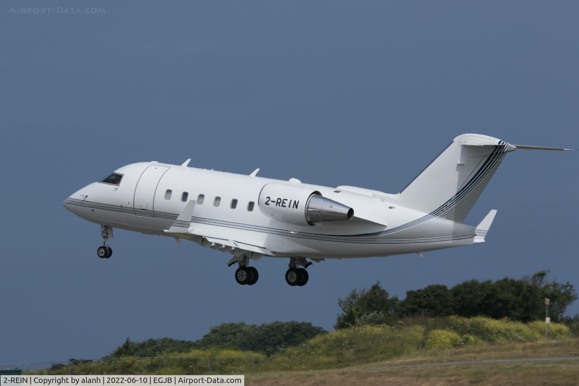 2-REIN, 1998 Bombardier Challenger 604 (CL-600-2B16) C/N 5373, Departing Guernsey