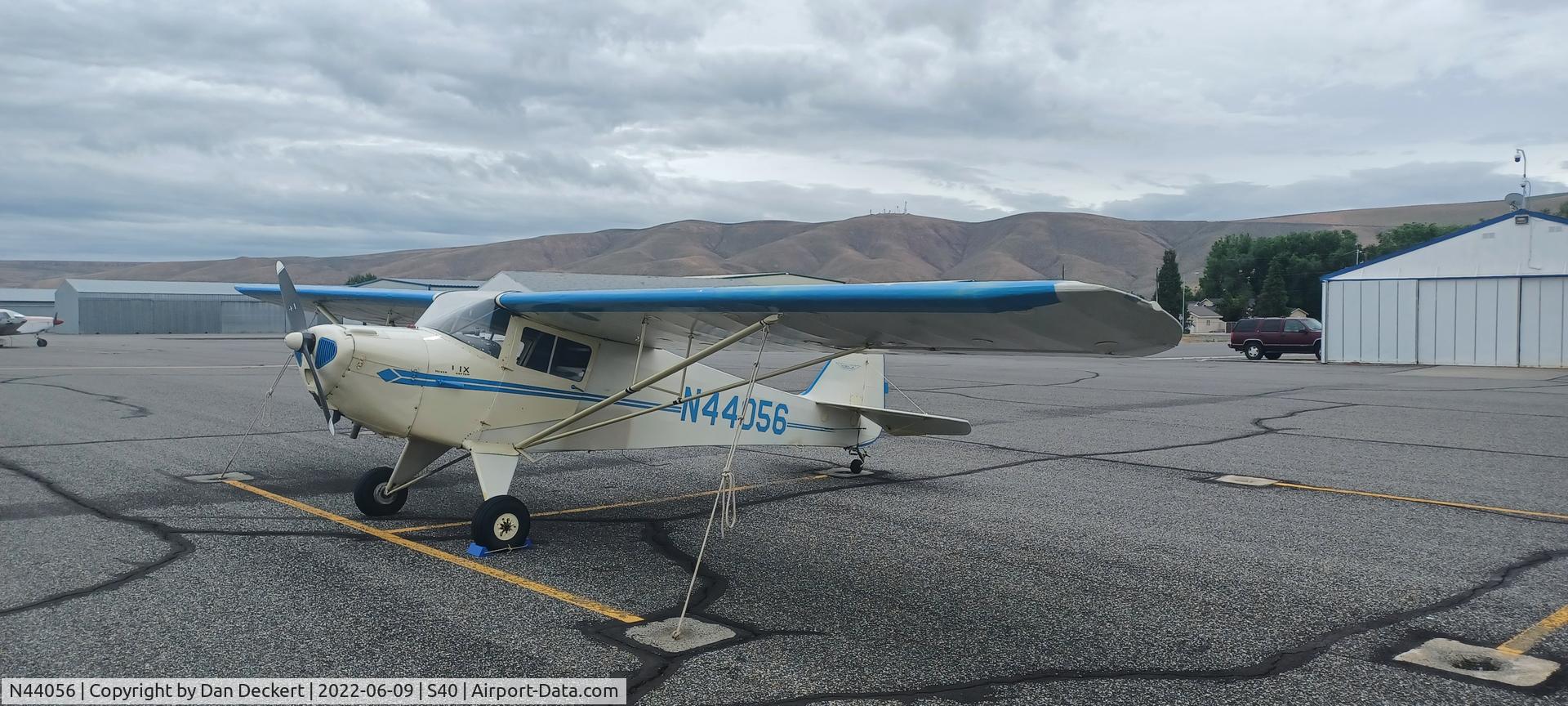 N44056, 1946 Taylorcraft BC12-D C/N 9856, Sitting in Prosser, WA this morning.