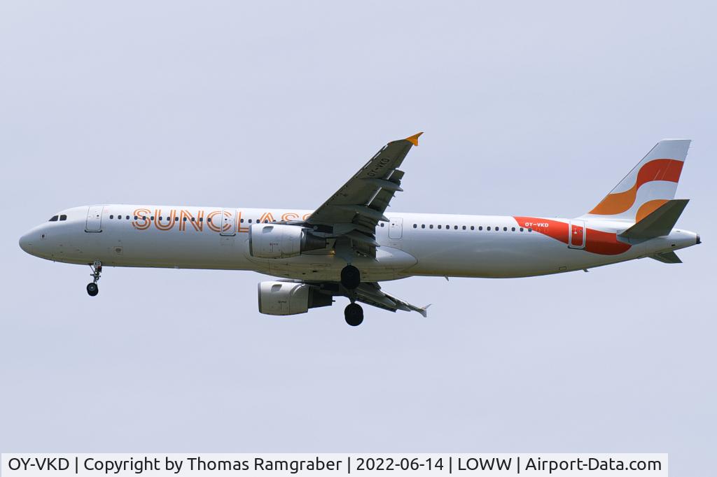 OY-VKD, 2003 Airbus A321-211 C/N 1960, Sunclass Airlines Airbus A321