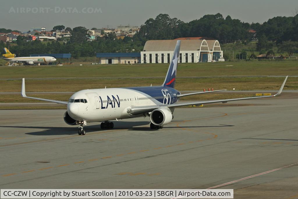 CC-CZW, 1998 Boeing 767-316/ER C/N 29227/698, LAN Chile