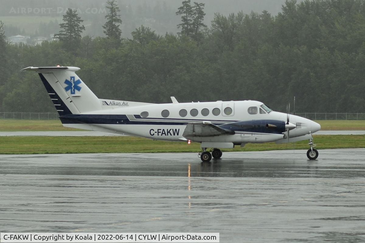 C-FAKW, 1989 Beech Super King Air 300LW C/N FA-183, Leaving to unknown destination