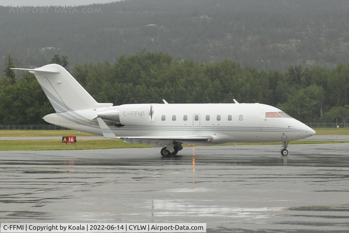C-FFMI, 2019 Bombardier Challenger 650 C/N 6137, Leaving to Edmonton