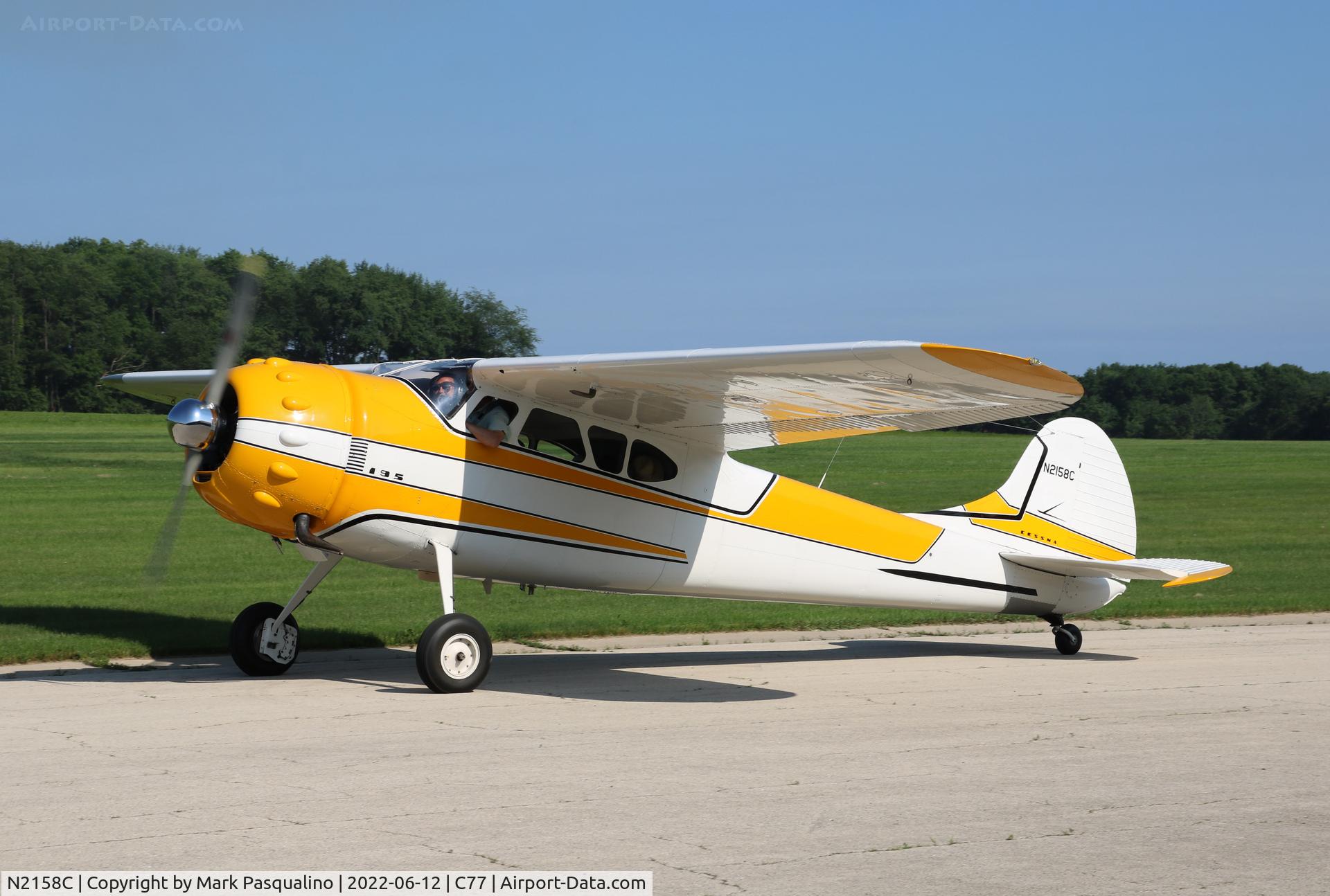 N2158C, 1954 Cessna 195B Businessliner C/N 16143, Cessna 195B