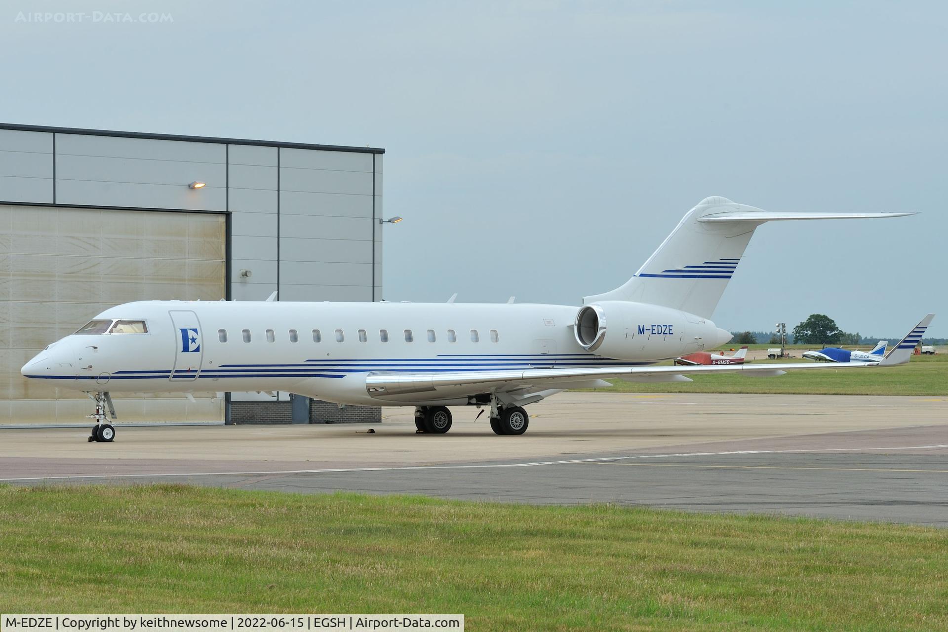 M-EDZE, 2001 Bombardier BD-700-1A10 Global Express C/N 9097, Arrived at Norwich from Farnborough.