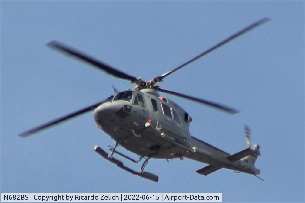 N682BS, 2014 Bell 412EP C/N 36686, Argentine Air Force H-106 flying over Campana, Buenos Aires province, Argentine.