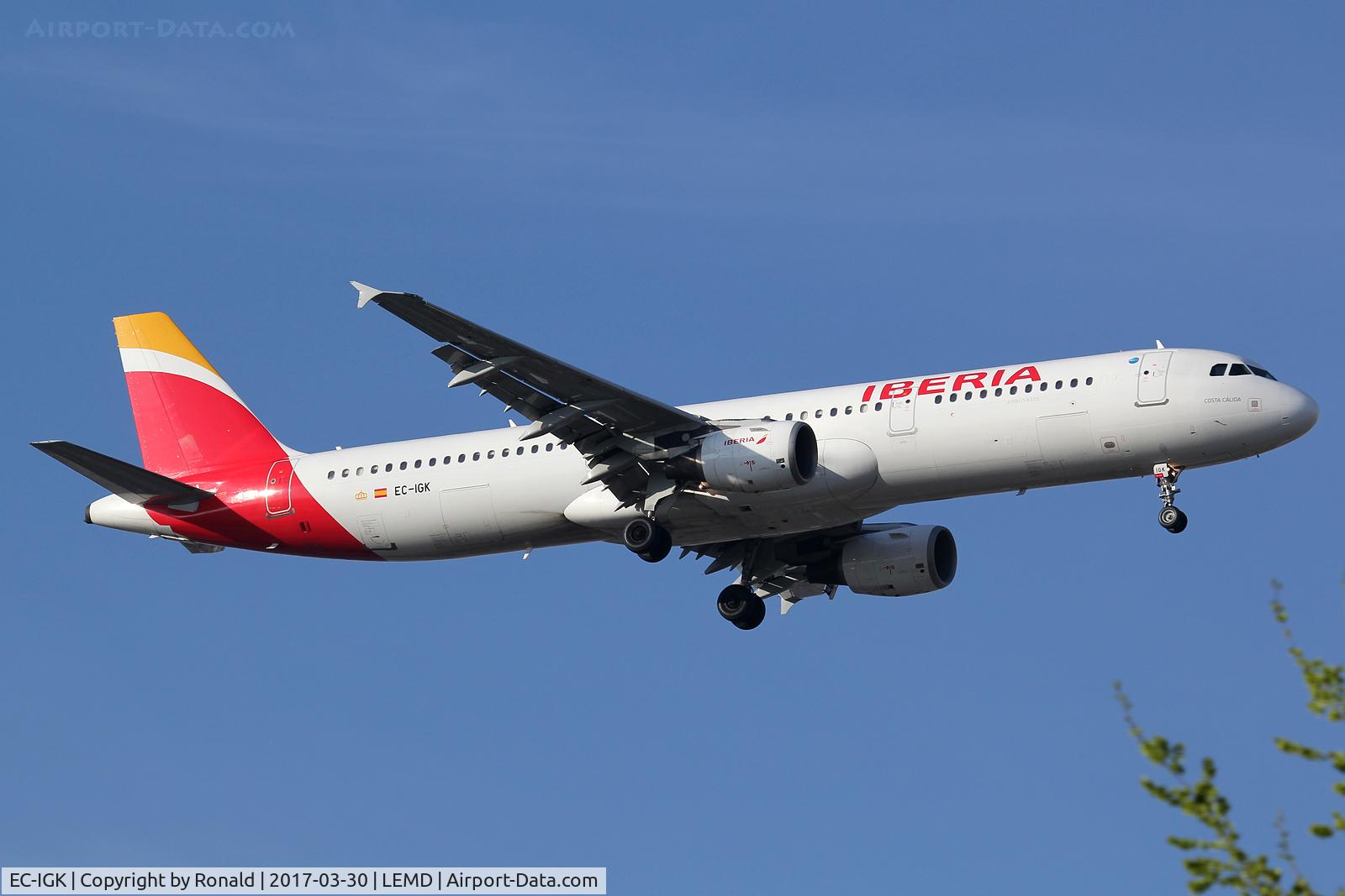 EC-IGK, 2001 Airbus A321-211 C/N 1572, at mad