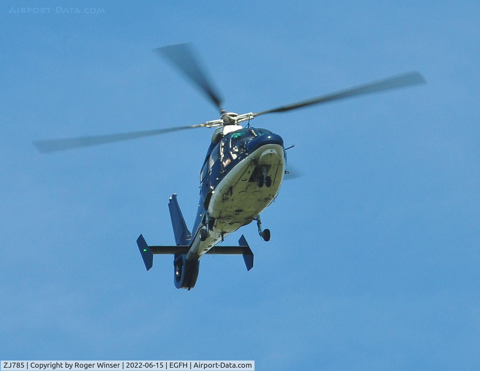 ZJ785, Eurocopter AS-365N-3 Dauphin 2 C/N 6823, Dauphin 2 helicopter of 658 Squadron Army Air Corps approaching Runway 22.