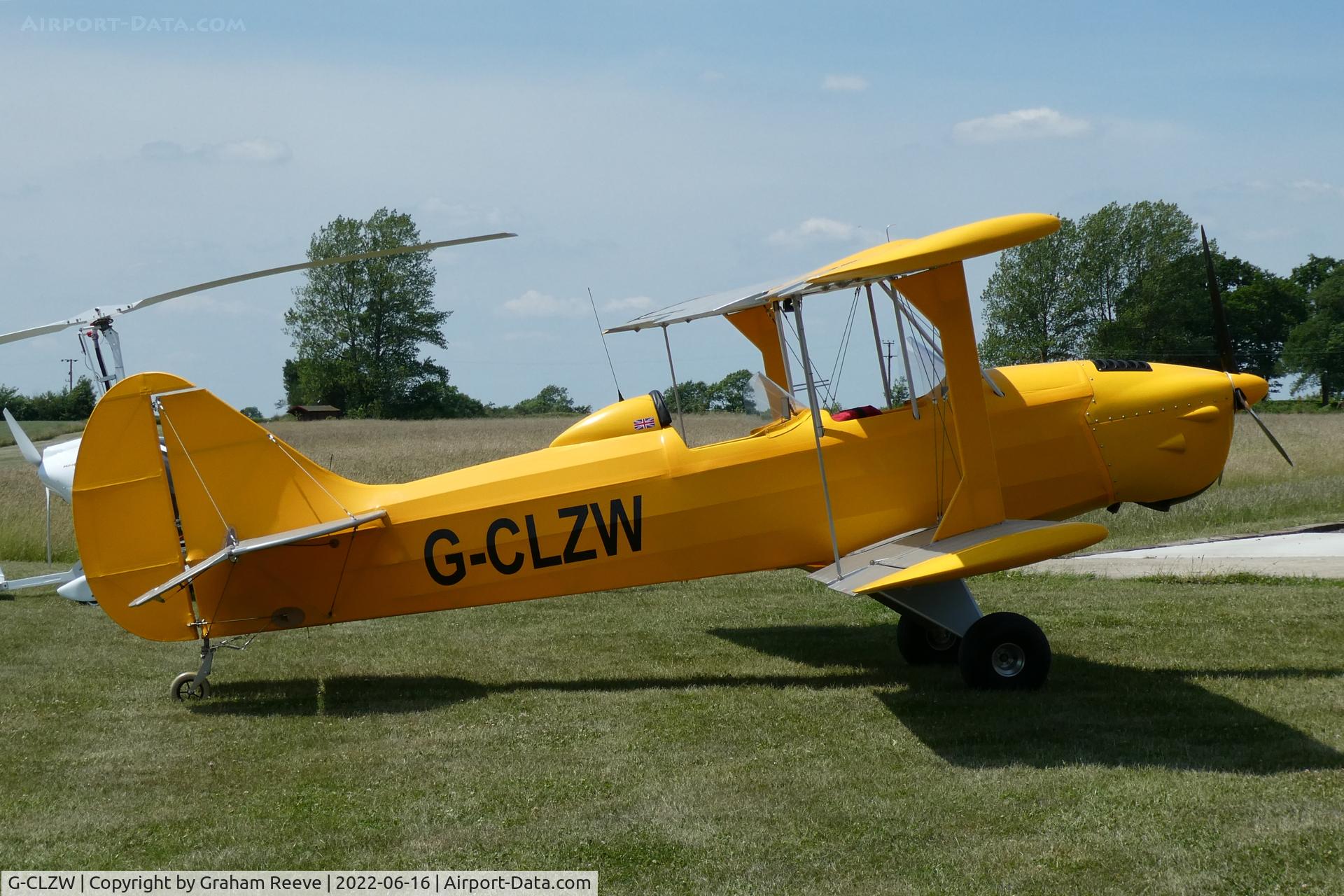G-CLZW, 2021 TLAC Sherwood Ranger ST C/N TLAC-1-005, Parked at Shipmeadow Suffolk.
