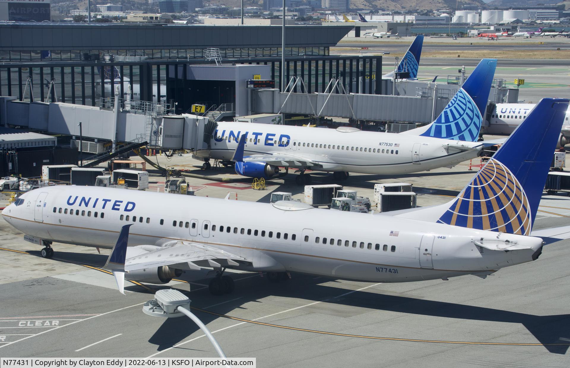 N77431, 2009 Boeing 737-924/ER C/N 32833, Sky Terrace SFO 2022.