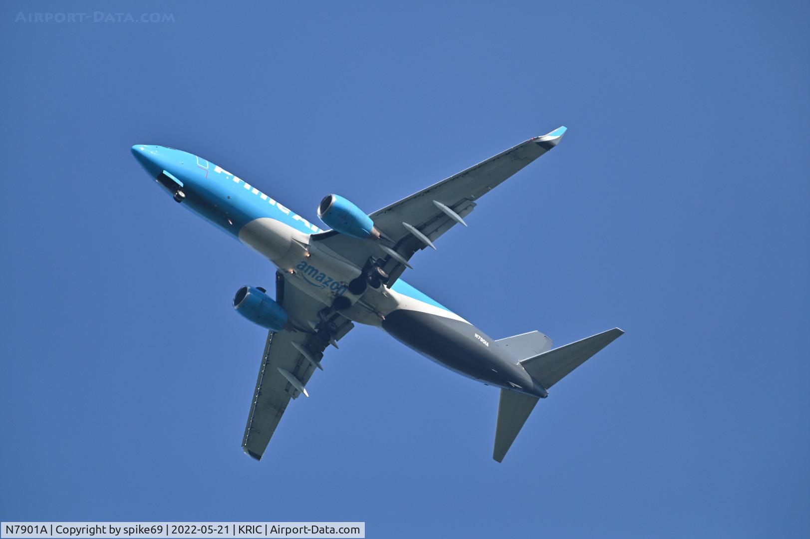 N7901A, 2005 Boeing 737-84P C/N 32605, N7901A on final approach for runway 16 at RIC
