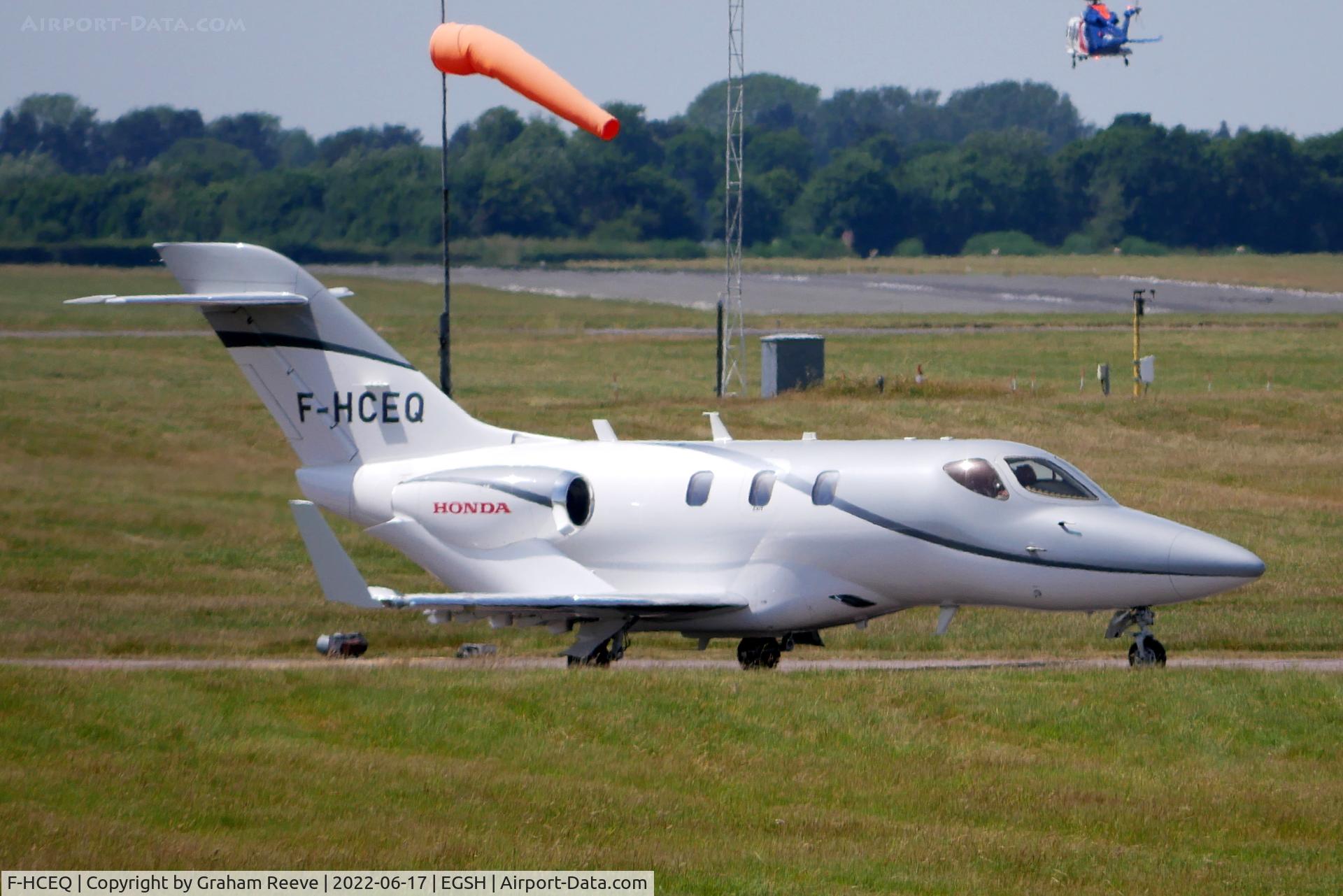 F-HCEQ, 2017 Honda HA-420 HondaJet C/N 42000090, Departing from Norwich,