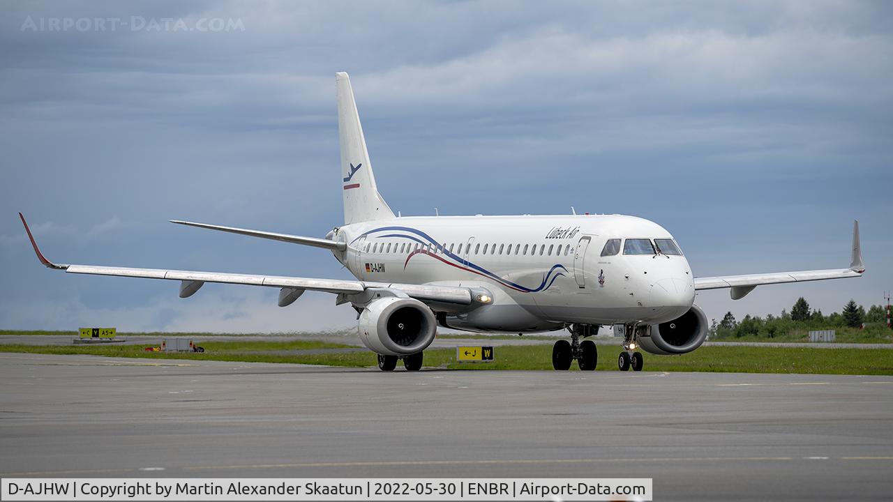 D-AJHW, 2006 Embraer 190LR (ERJ-190-100LR) C/N 19000061, Taxying on yankee for departure.