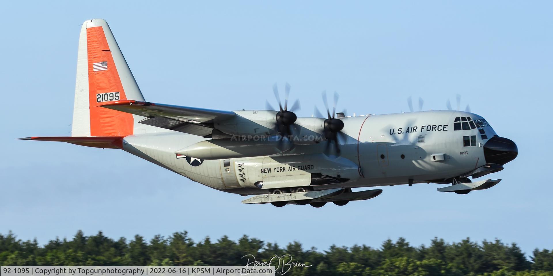 92-1095, 1992 Lockheed LC-130H Hercules C/N 382-5405, SKIER95 working RW16