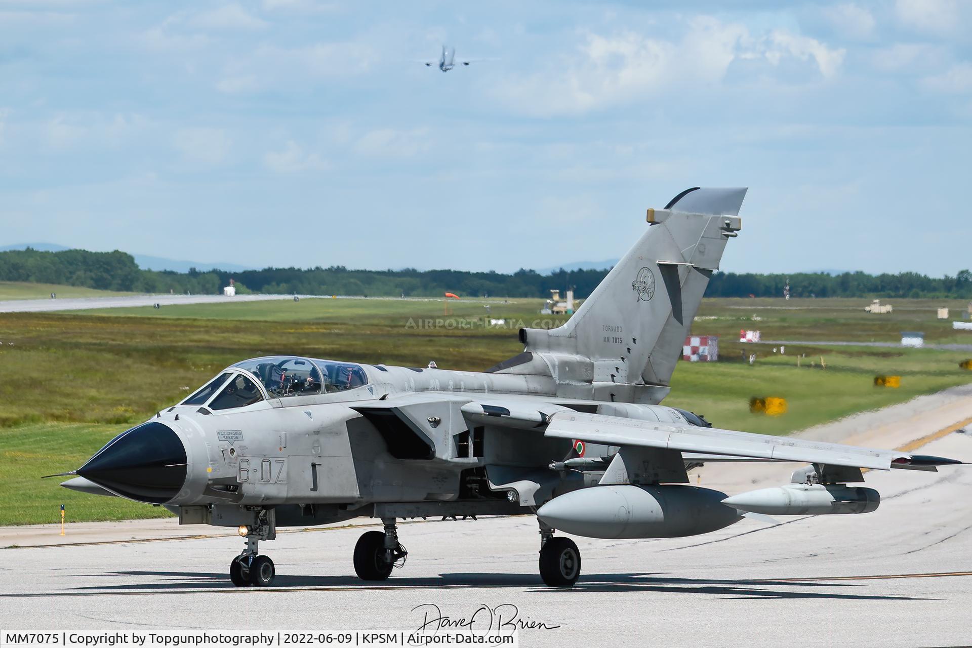 MM7075, Panavia Tornado IDS C/N 573/IS074/5086, Italian Tornado moves up to the active as PACK flight departs