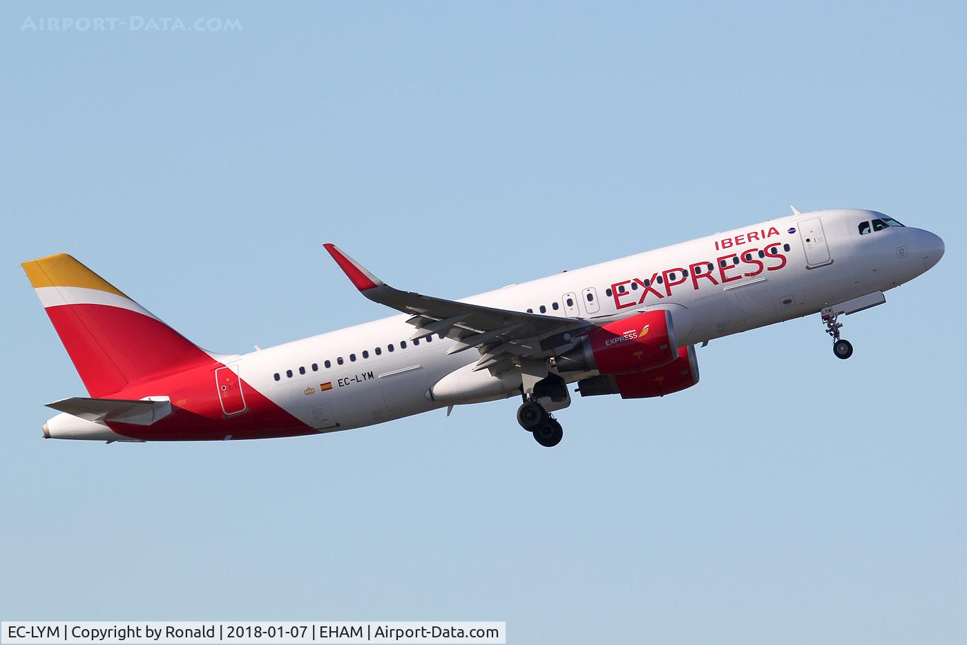 EC-LYM, 2013 Airbus A320-216 C/N 5815, at spl