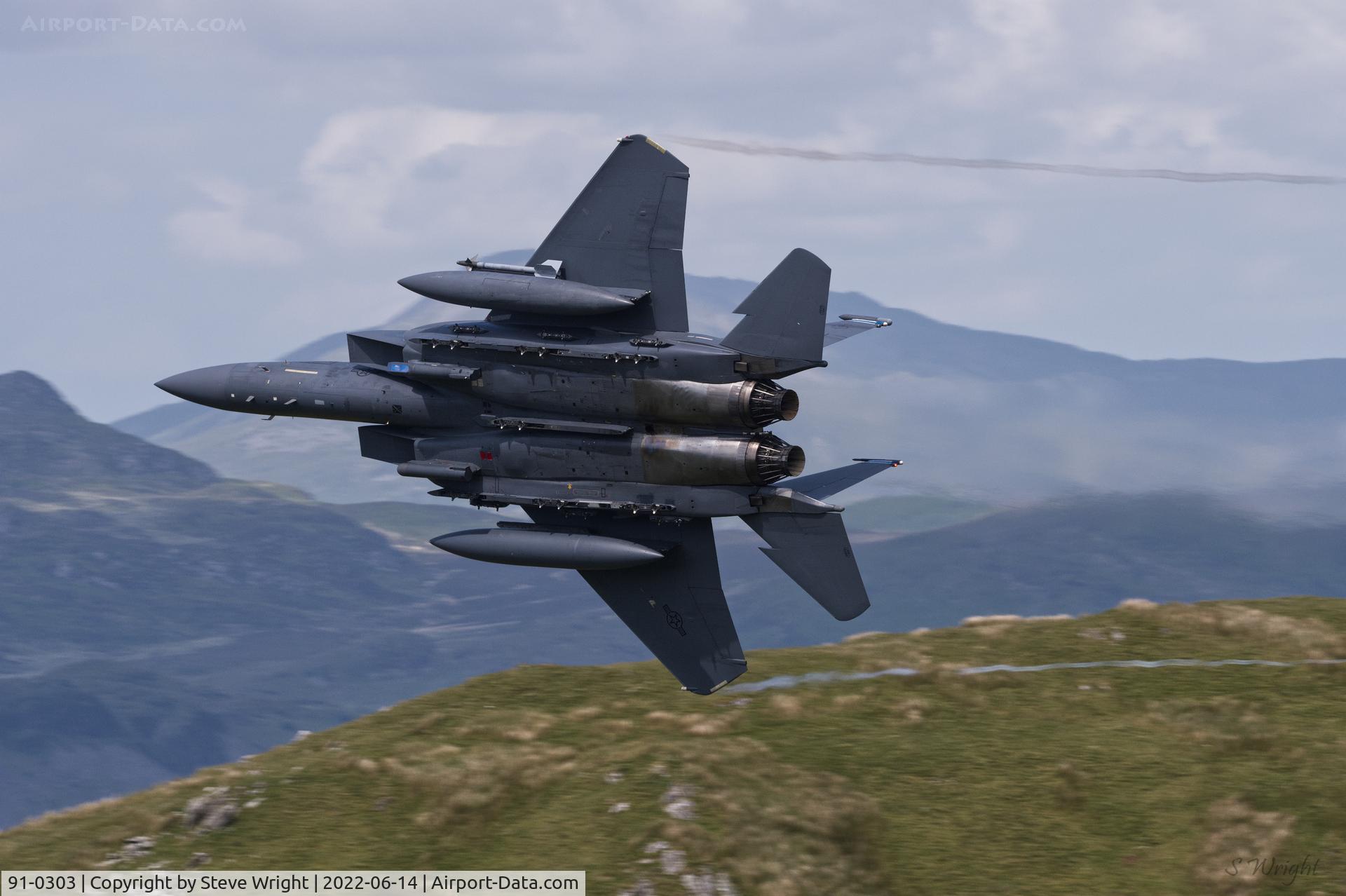 91-0303, 1991 McDonnell Douglas F-15E Strike Eagle C/N 1210/E168, Mach Loop Bwlch Oerdrws Wales.