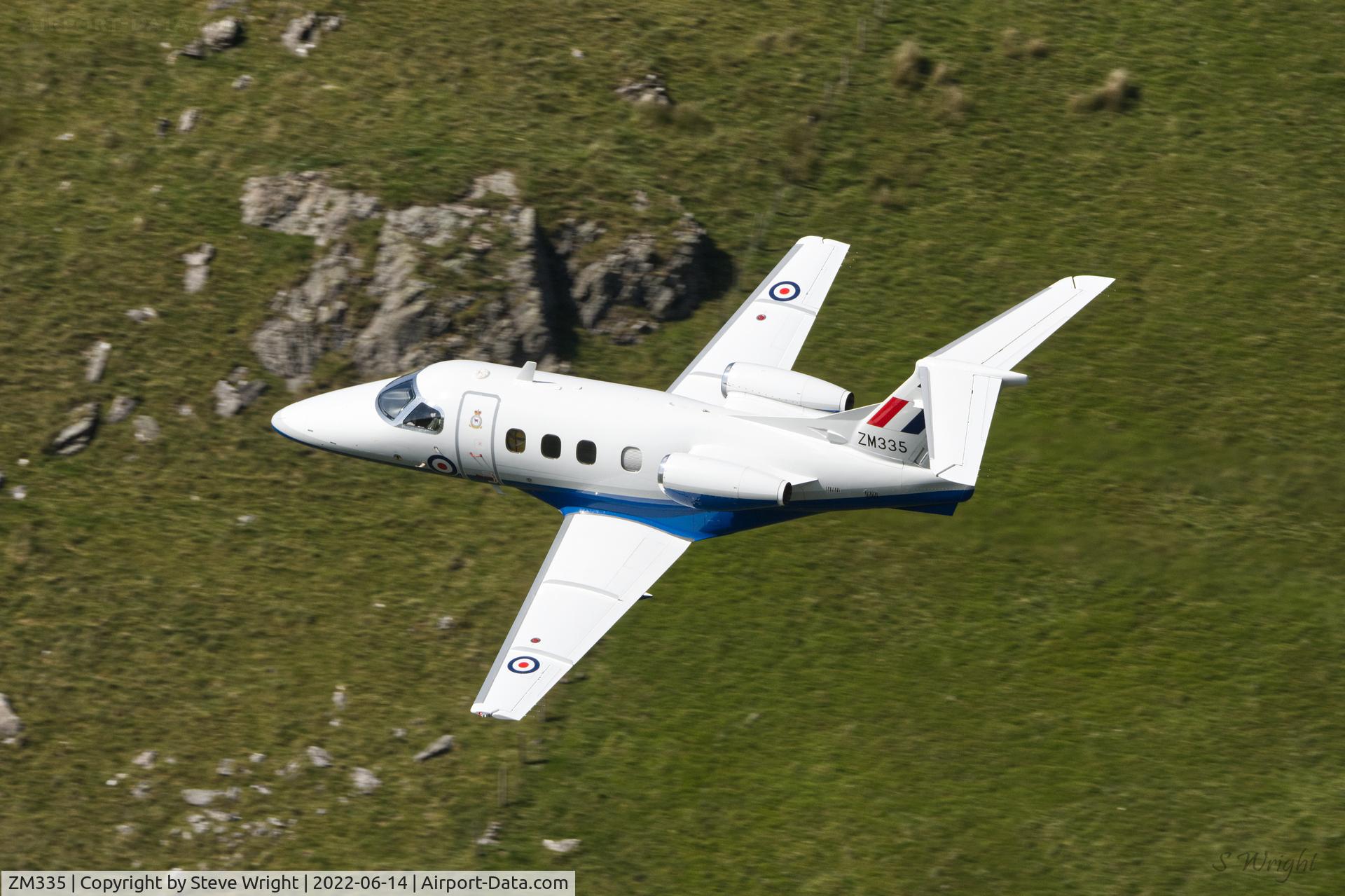 ZM335, 2017 Embraer EMB-500 Phenom 100 C/N 50000380, Bwlch Oerdrws Mach Loop Wales