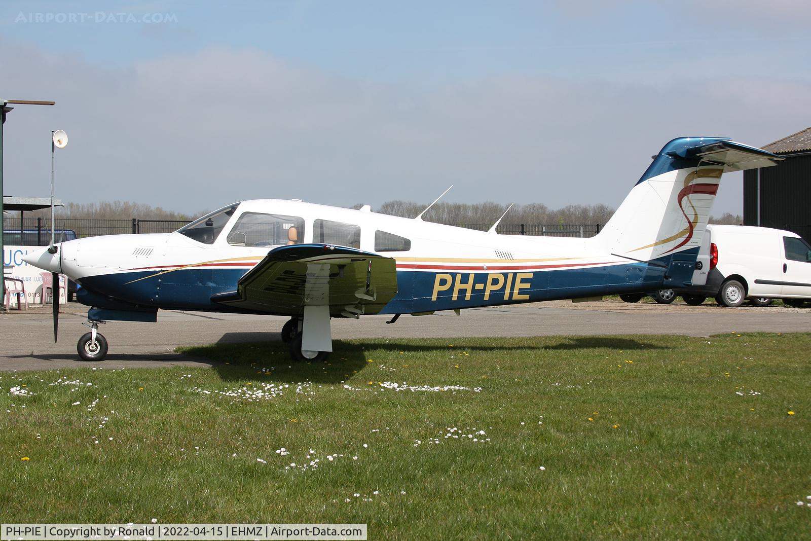 PH-PIE, 1984 Piper PA-28RT-201T Turbo Arrow IV C/N 28R-8031165, at ehmz