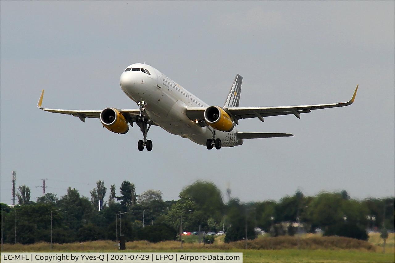 EC-MFL, 2015 Airbus A320-232 C/N 6557, Airbus A320-232, Take off rwy 24, Paris-Orly airport (LFPO-ORY)