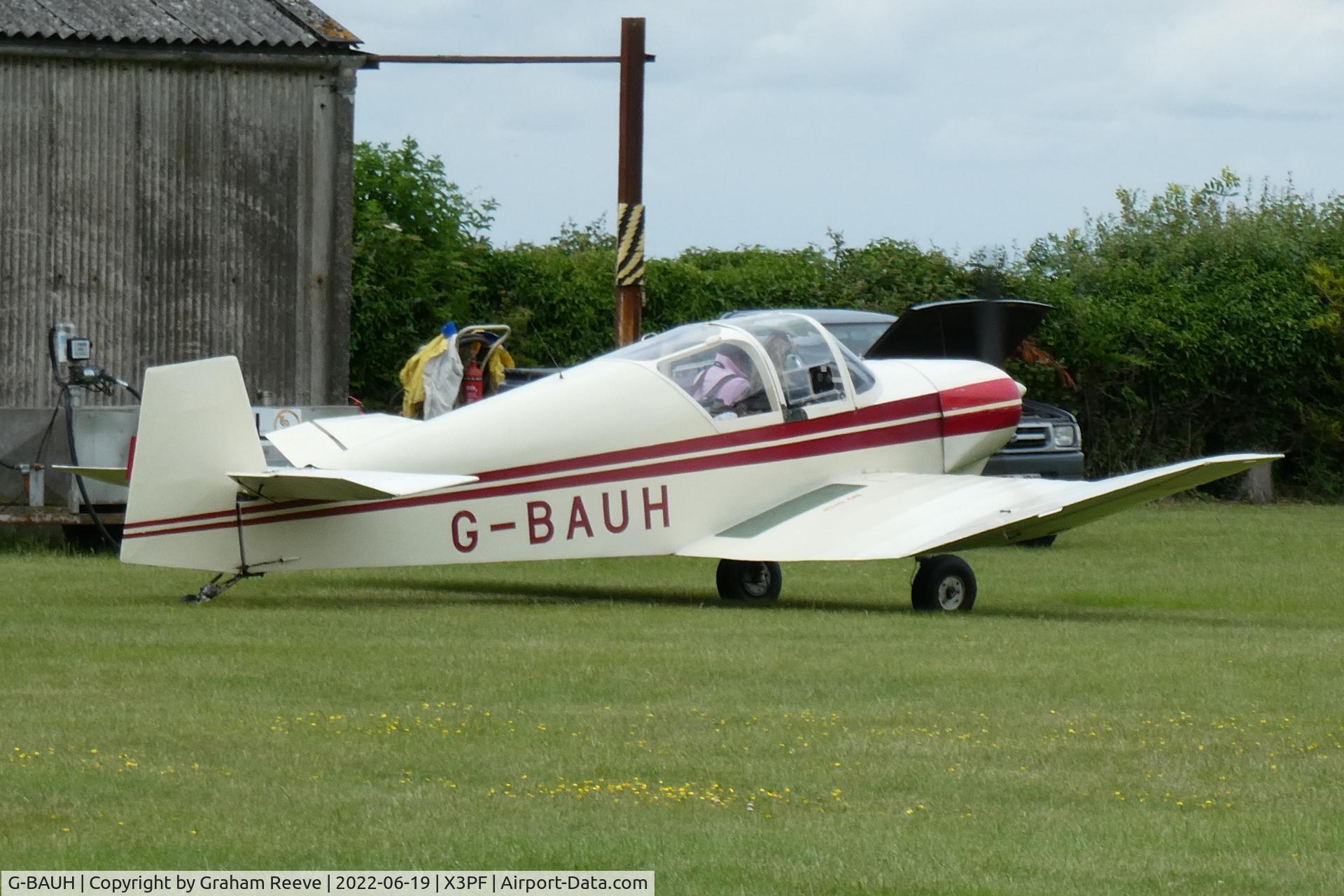 G-BAUH, 1958 Jodel D-112 C/N 870, Departing from Priory Farm.