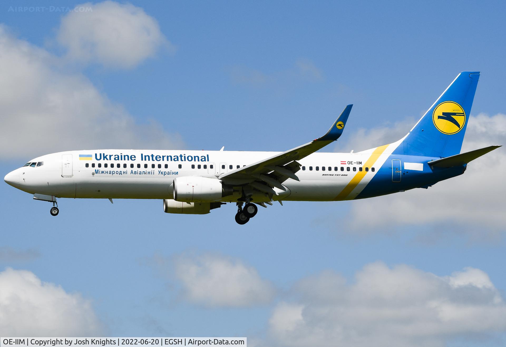 OE-IIM, 2009 Boeing 737-8AS C/N 35017, Arriving For Respray.