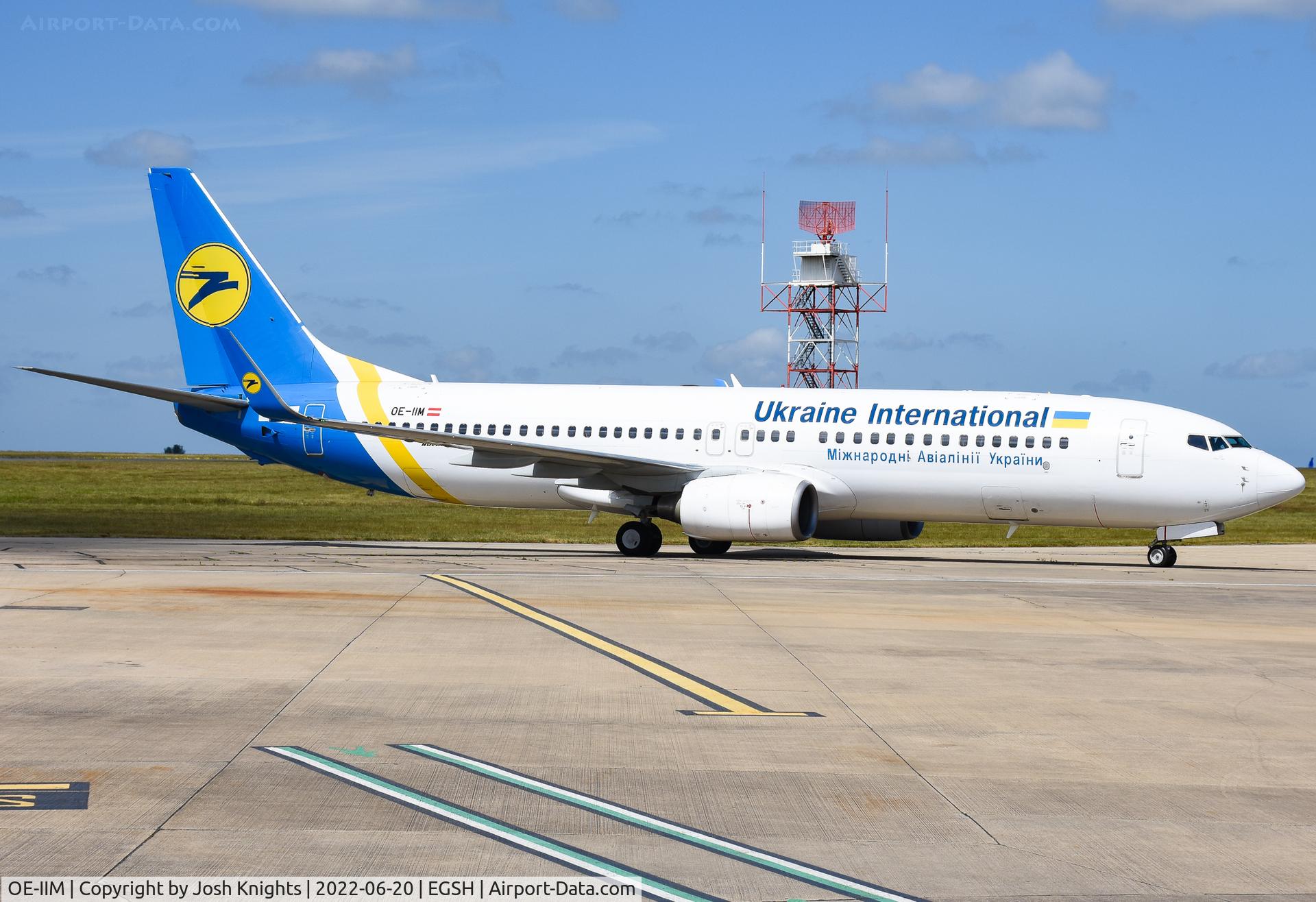 OE-IIM, 2009 Boeing 737-8AS C/N 35017, Arriving For Respray.