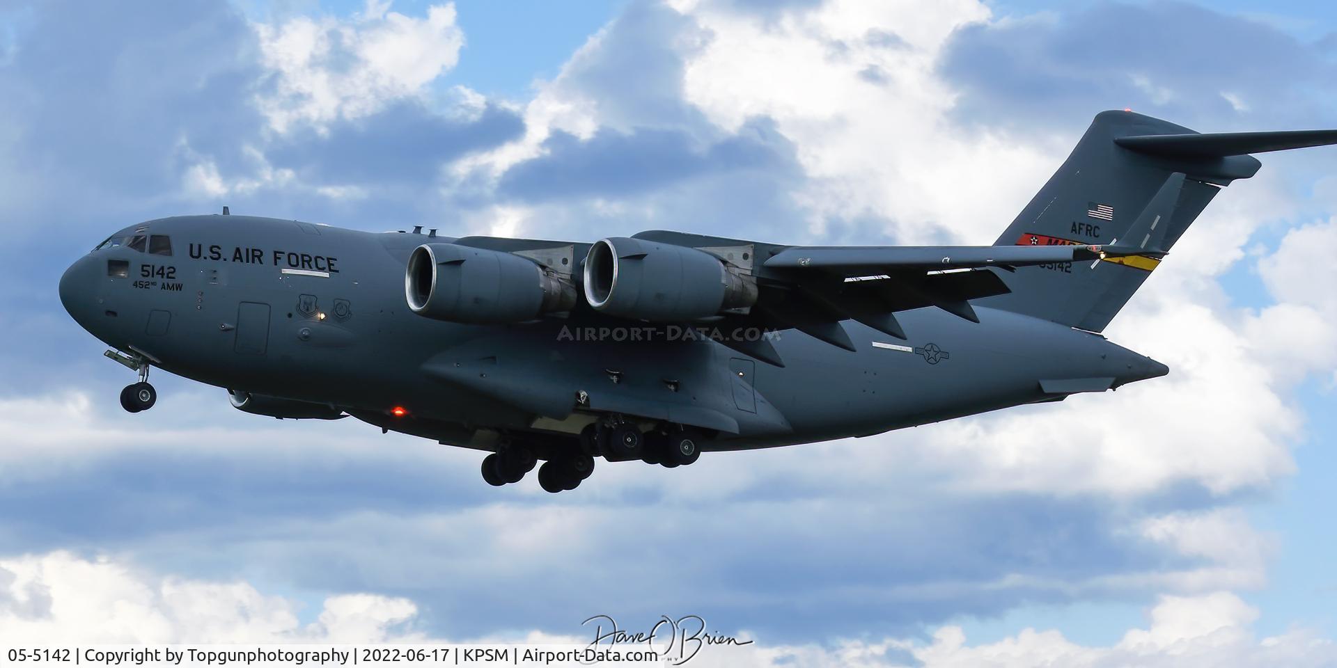 05-5142, 2005 Boeing C-17A Globemaster III C/N P-142, CODY01 on short approach to RW34