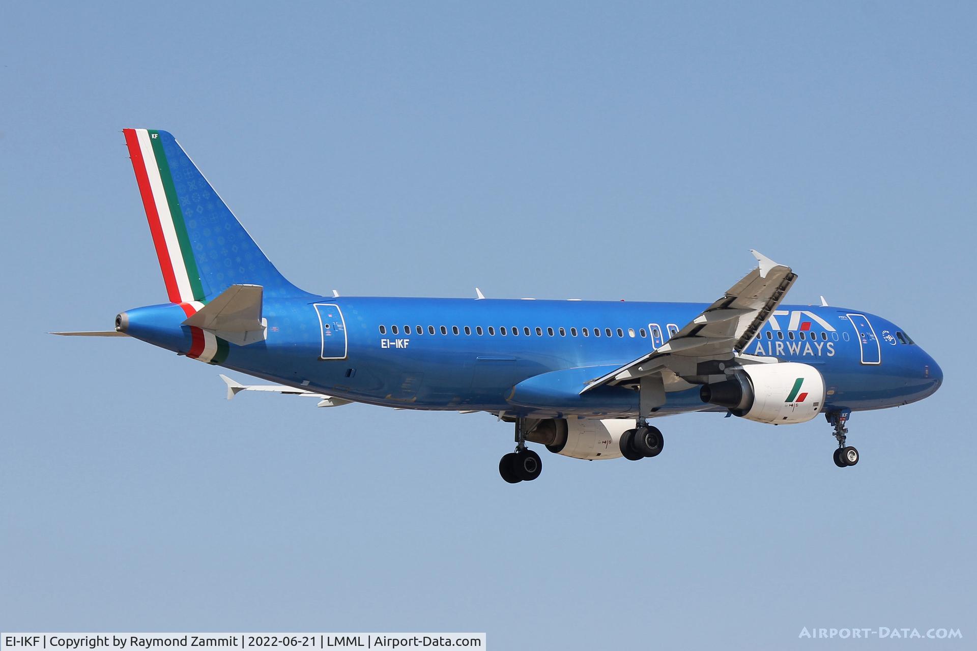 EI-IKF, 2001 Airbus A320-214 C/N 1473, A320 EI-IKF ITA
