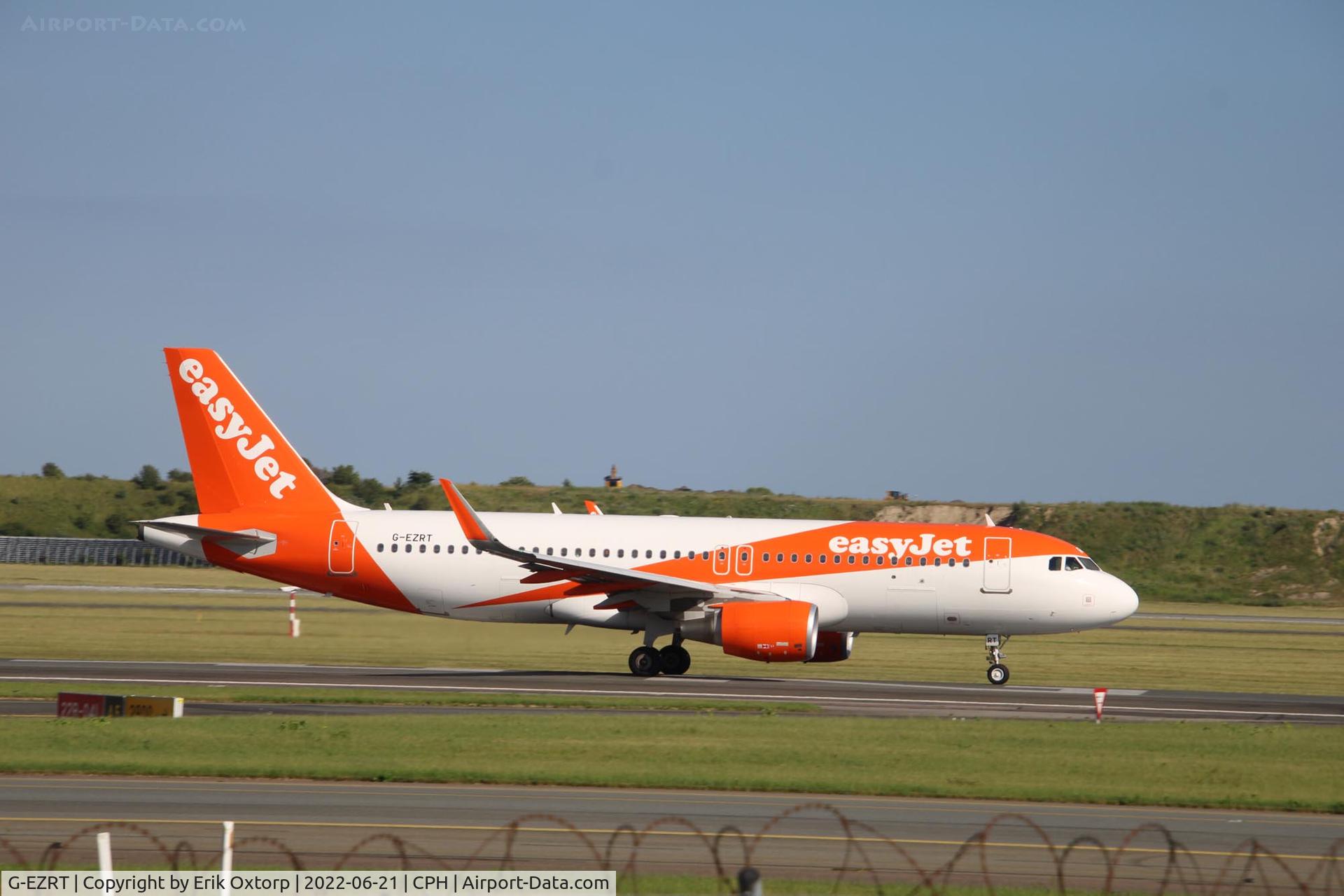 G-EZRT, 2018 Airbus A320-214 C/N 8162, G-EZRT taking off rw 22R