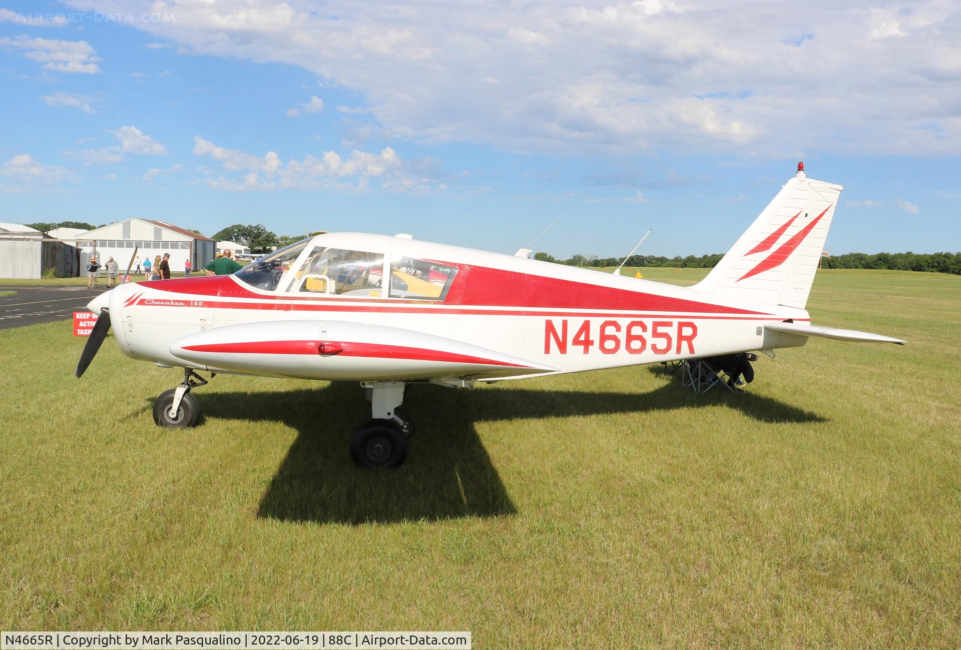 N4665R, 1966 Piper PA-28-140 C/N 28-21421, Piper PA-28-140