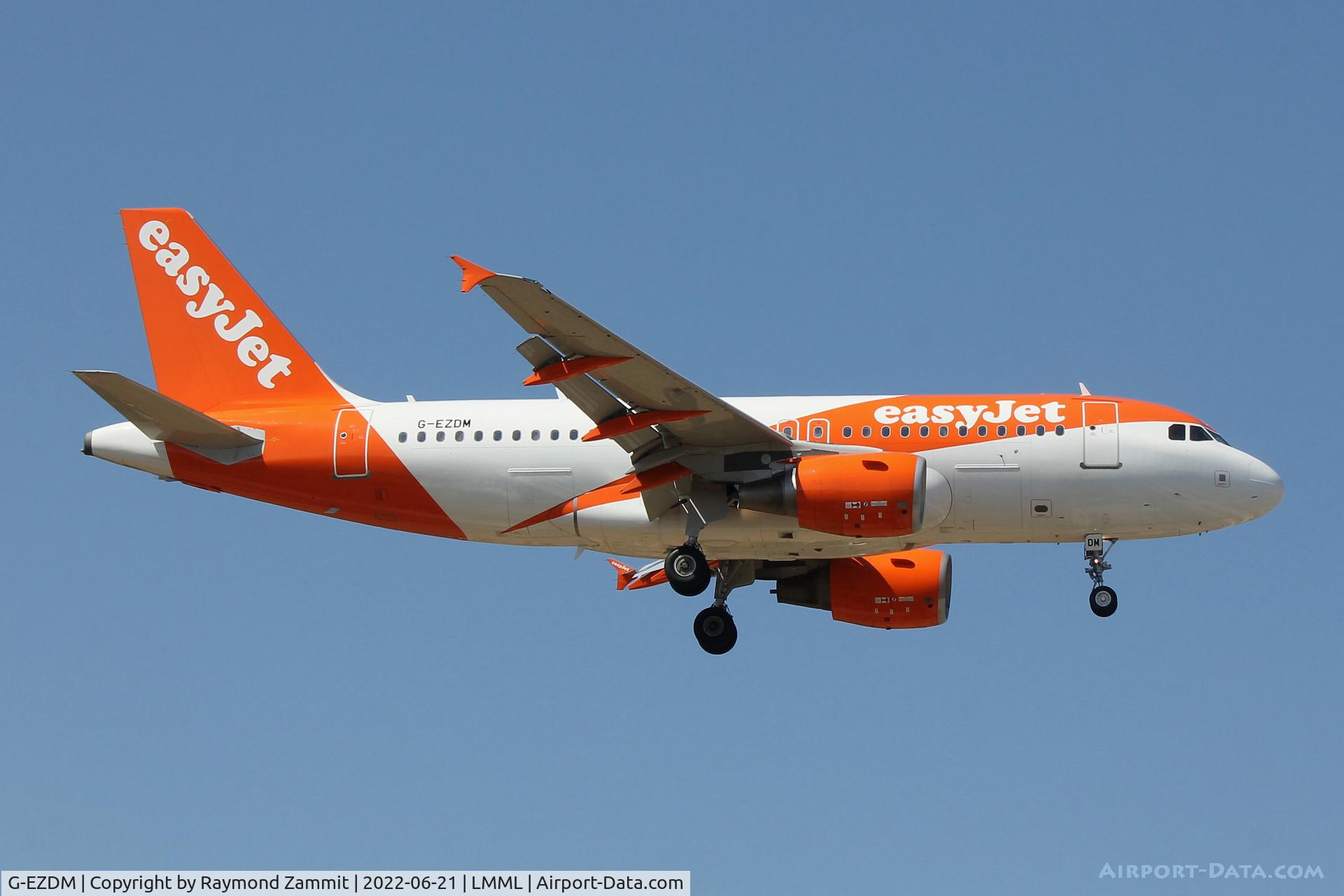 G-EZDM, 2008 Airbus A319-111 C/N 3571, A319 G-EZDM Easyjet