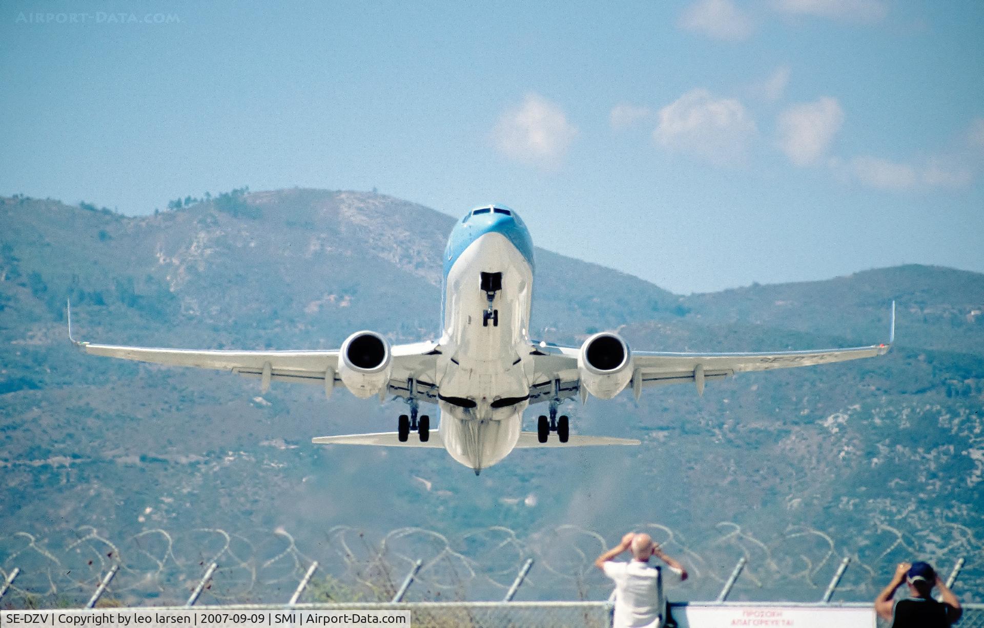 SE-DZV, 2003 Boeing 737-804 C/N 32904, Samos 9.9.2007