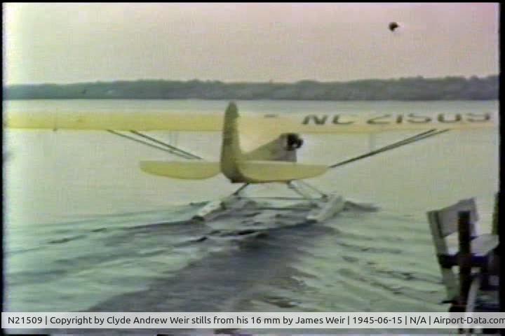 N21509, 1938 Piper J3C-65 Cub C/N 2384, Enterprise Lake Wisconsin June 1945