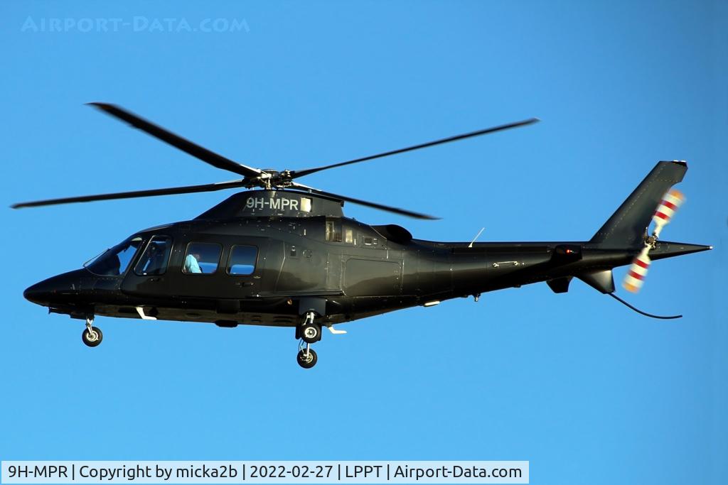 9H-MPR, 2009 Agusta A-109S Grand C/N 22137, Landing