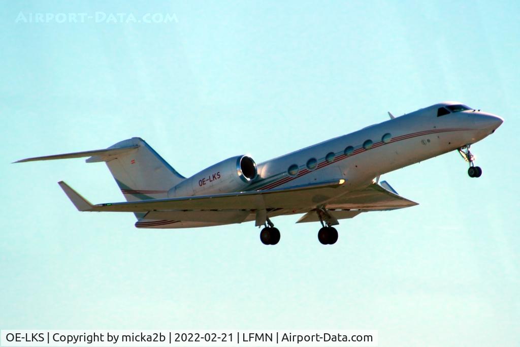 OE-LKS, 2012 Gulfstream Aerospace GIV-X (G450) C/N 4260, Take off