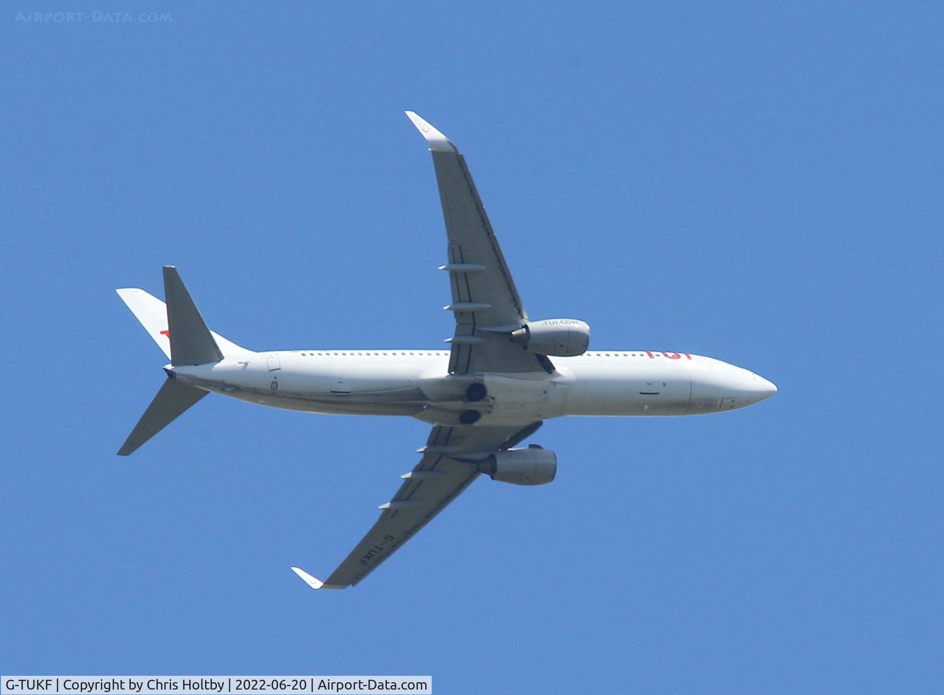 G-TUKF, 2006 Boeing 737-8AS C/N 33605, Over Rye Meads, Herts