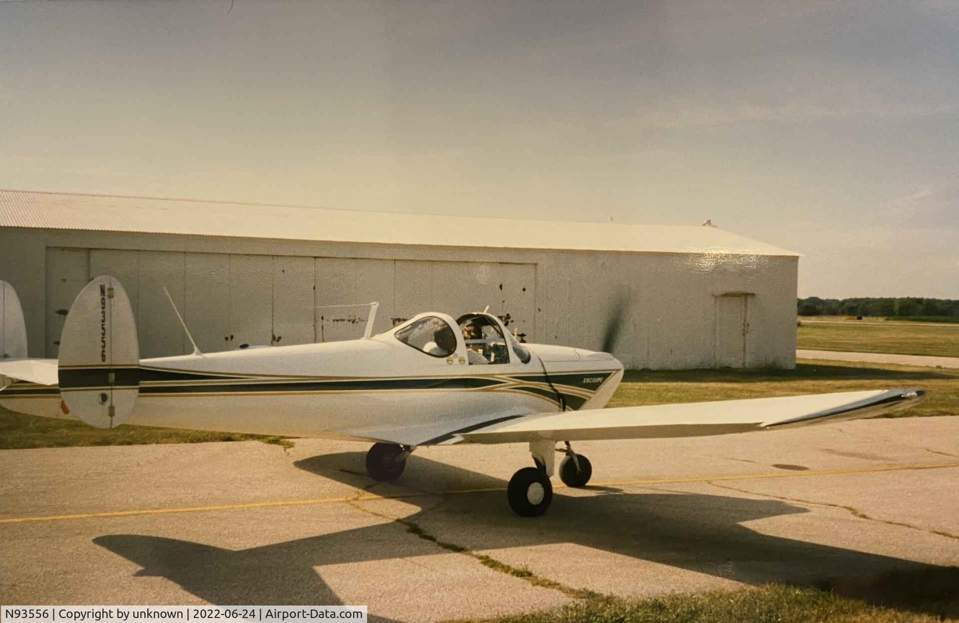 N93556, 1946 Erco 415C Ercoupe C/N 879, Ercoupe N93556. Photo taken in Springfield, IL with pilot Jim Miller and co-pilot Erin (Ralph) Hannah.