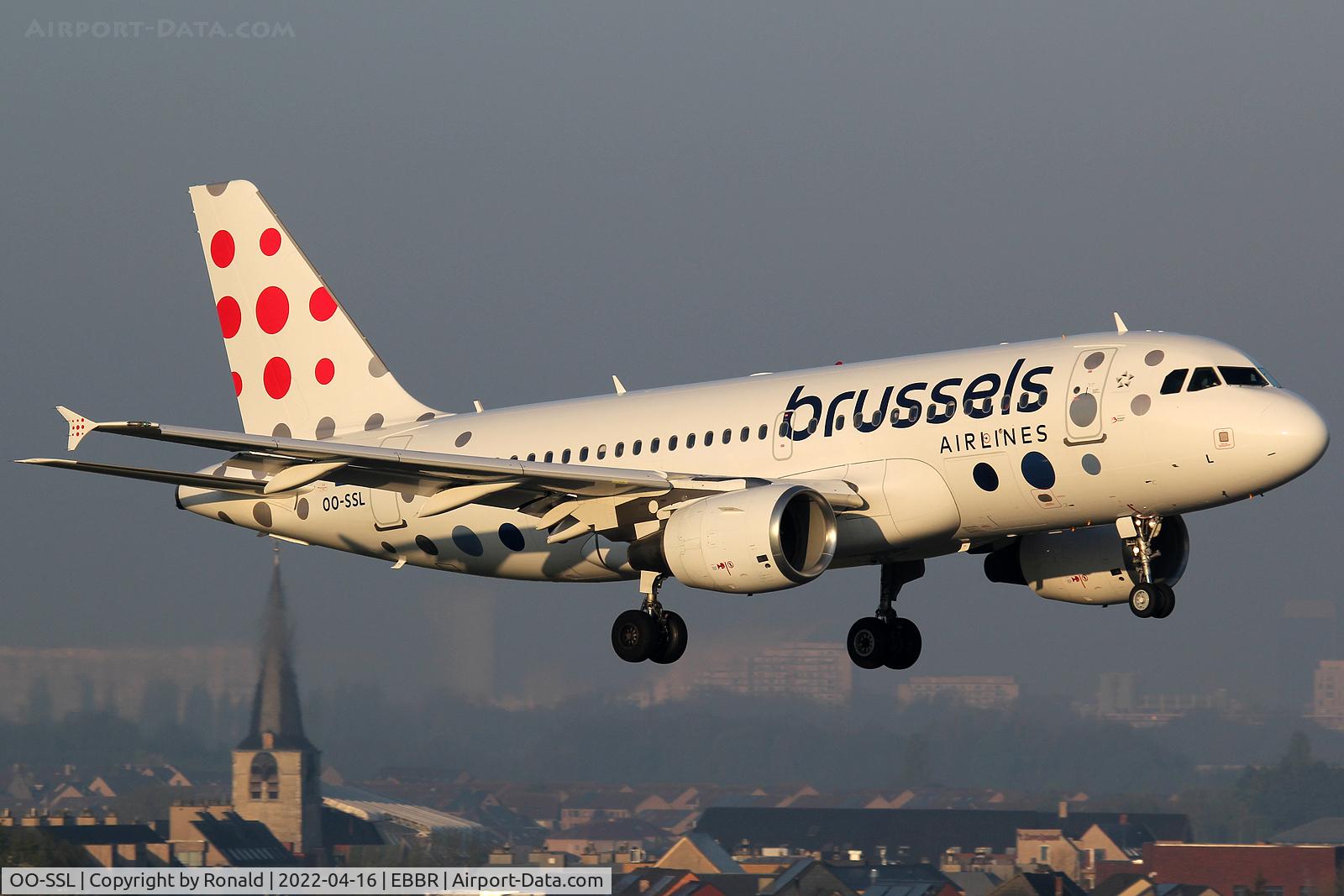 OO-SSL, 2002 Airbus A319-111 C/N 1803, at bru