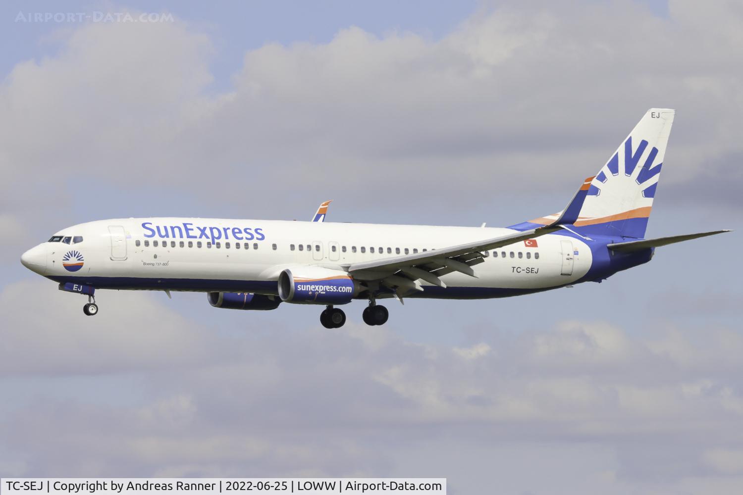 TC-SEJ, 2015 Boeing 737-8HC C/N 61171, SunExpress Boeing 737